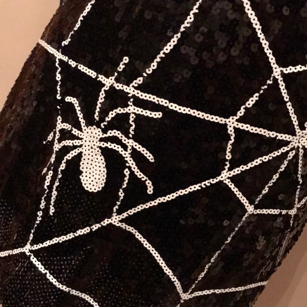 🆕 Black widow Halloween sequins dress. 🍁🍂 - Picture 3 of 8